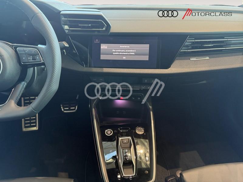 Audi A3 allstreet 30 2.0 tdi identity contrast s tronic