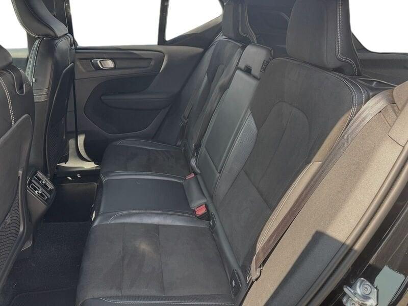 Volvo XC40 D3 150 CV Automatica NAVI TETTO LED R-design