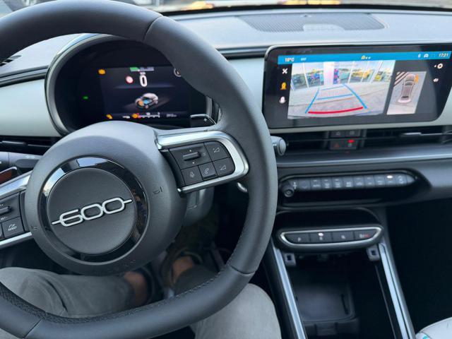 FIAT 600 Hybrid 110 CV DCT MHEV La Prima