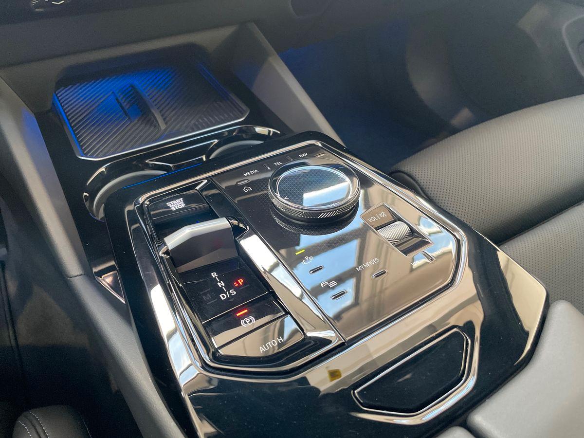 BMW Serie 5 G61 2024 Touring - 520d Touring 48V xdrive MSport Pro auto