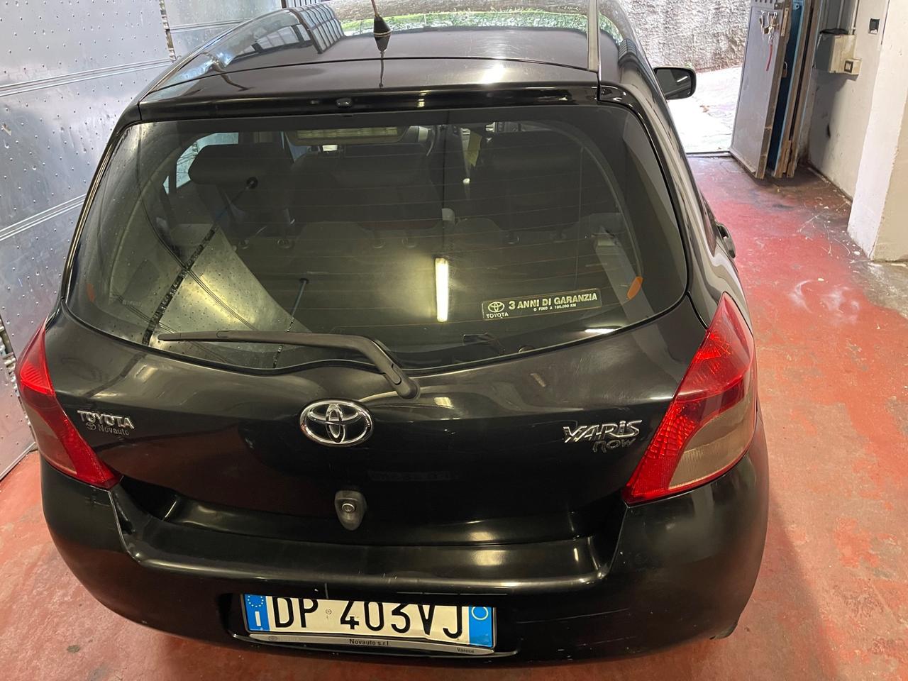 Toyota Yaris 1.0 5 porte