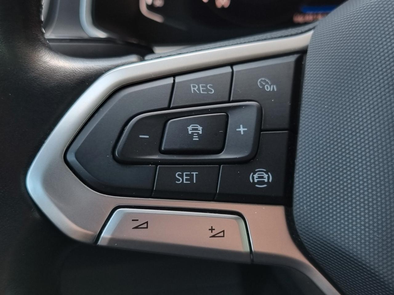 Volkswagen T-Roc I 2022 1.0 tsi Style 110cv