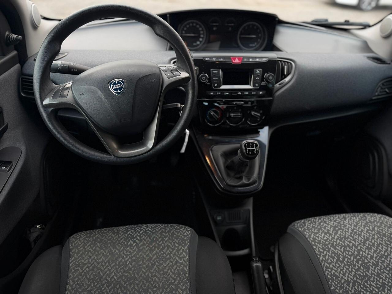 Lancia Ypsilon 1.2 69 CV 5 porte GPL Ecochic Elefantino Blu