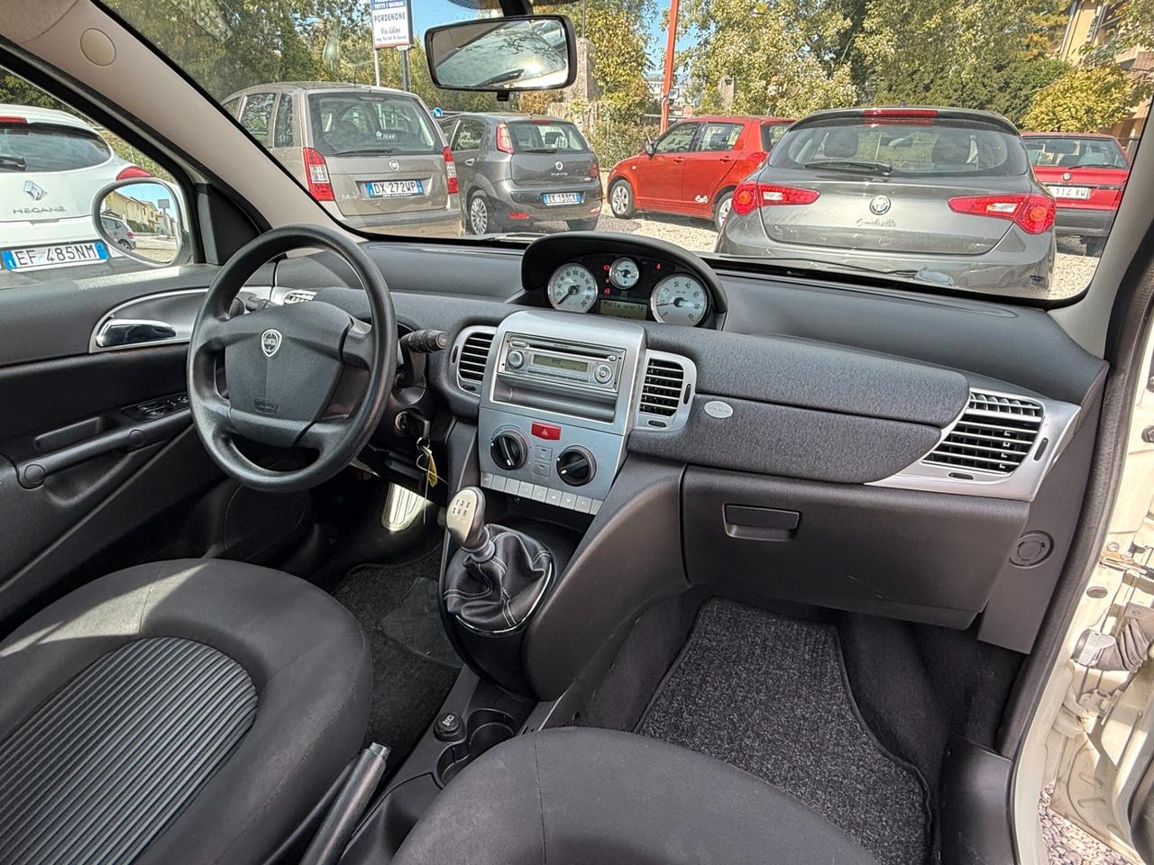 Lancia Ypsilon 1.4 Argento Ecochic GPL