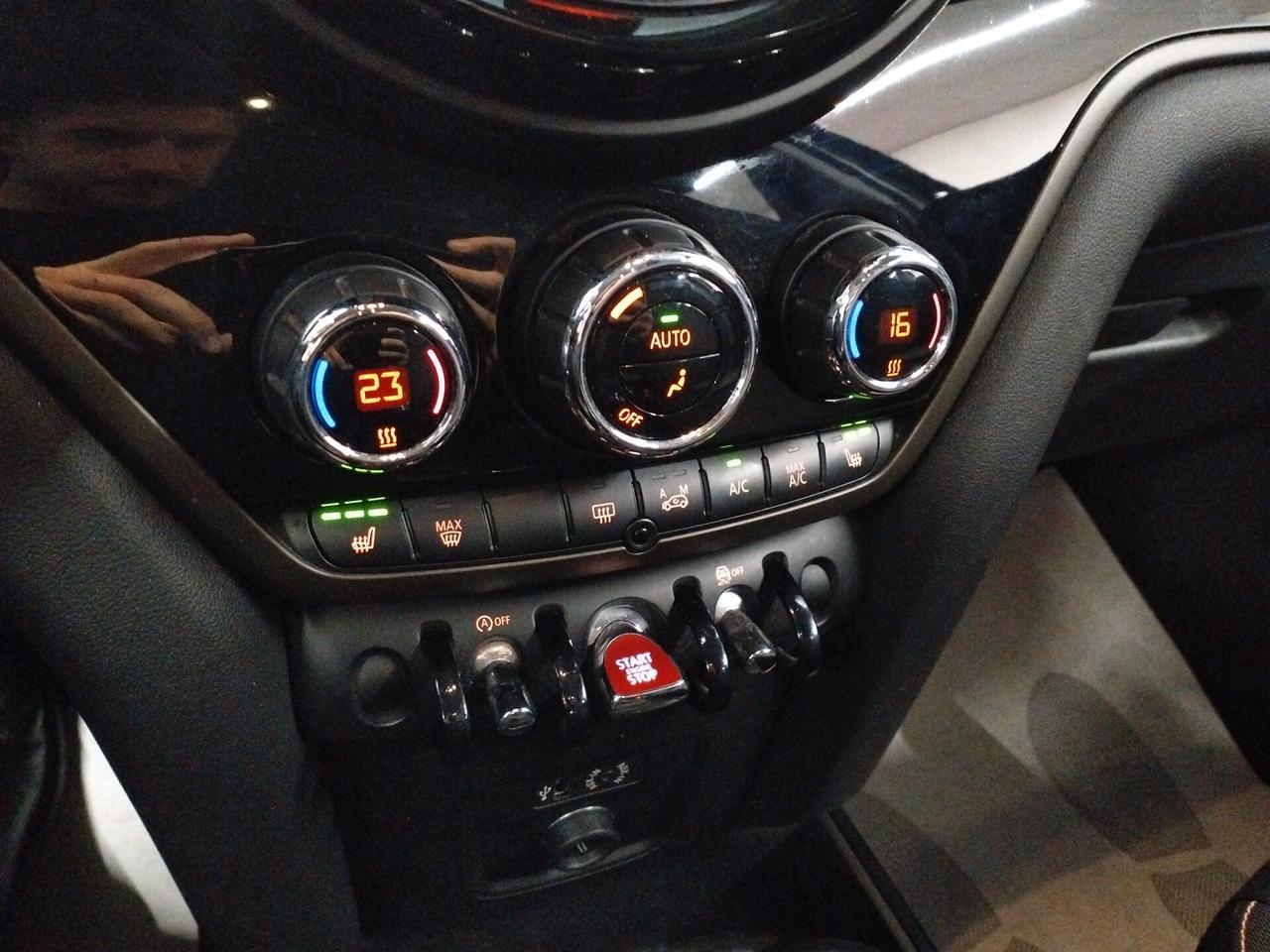 MINI Cooper D Countryman 2.0 Business f60 2017