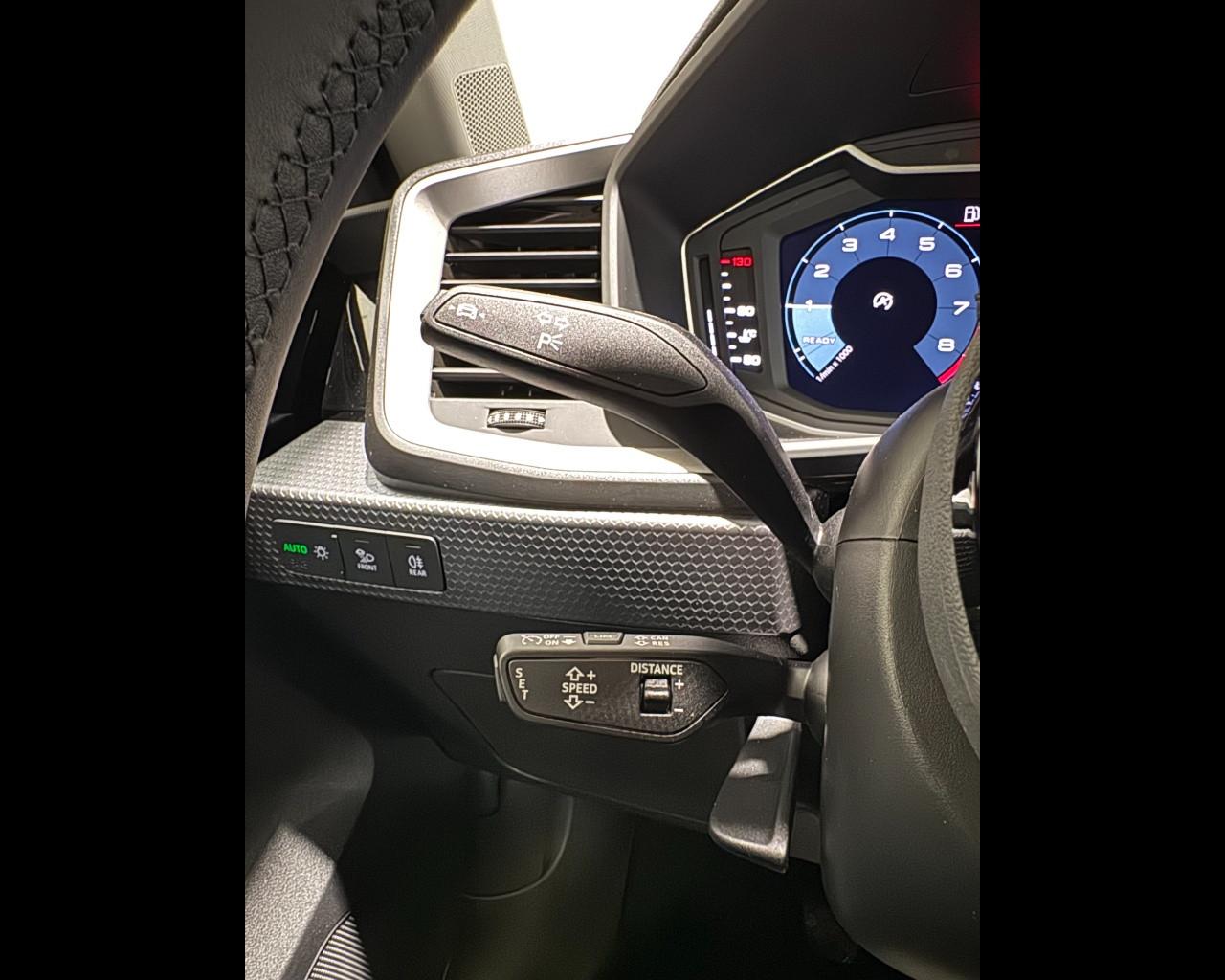 AUDI A1 SPORTBACK 30 TFSI S-TRONIC S LINE EDITION