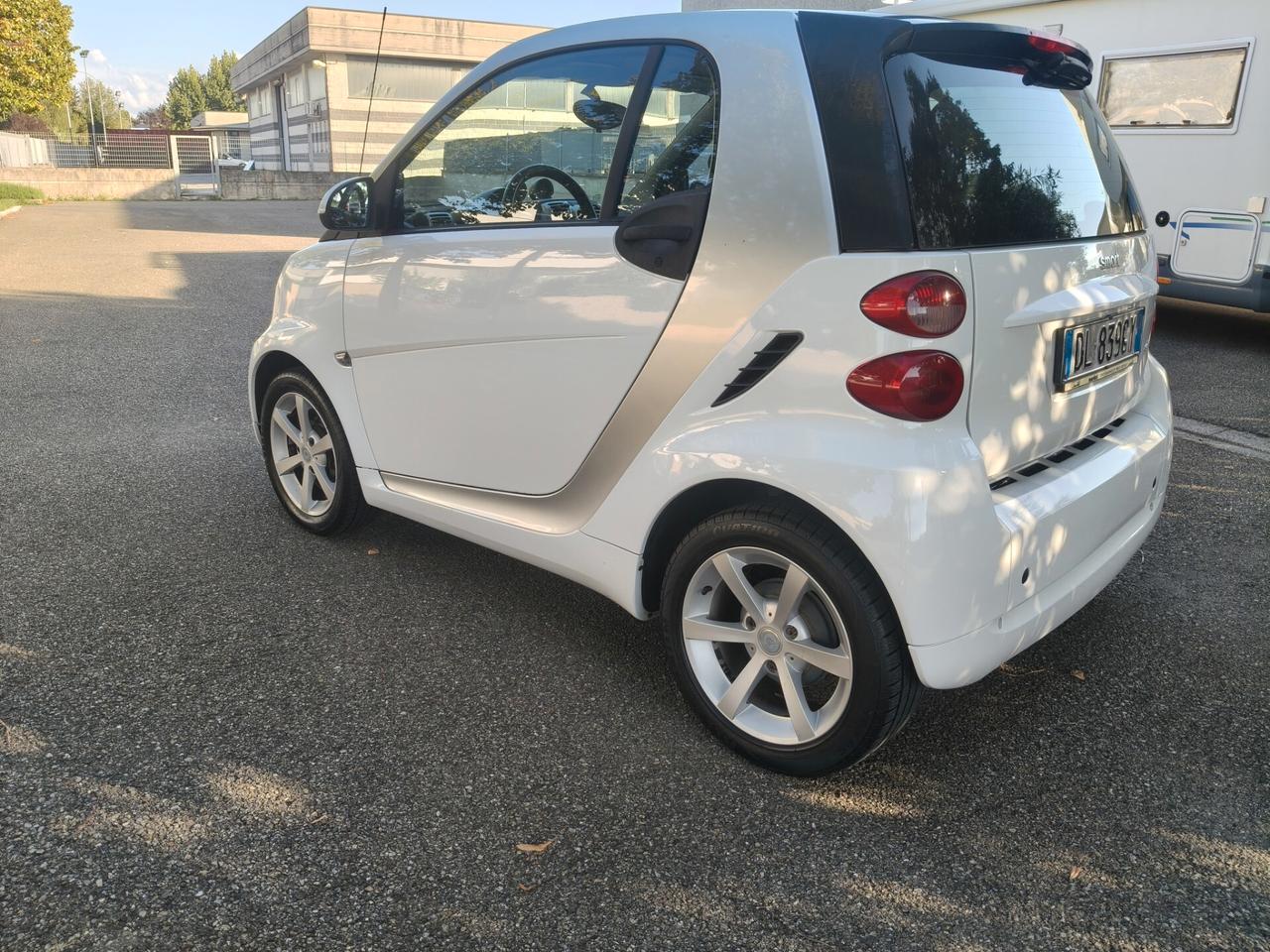 Smart ForTwo 800 cdi SOLO 132.000 KM
