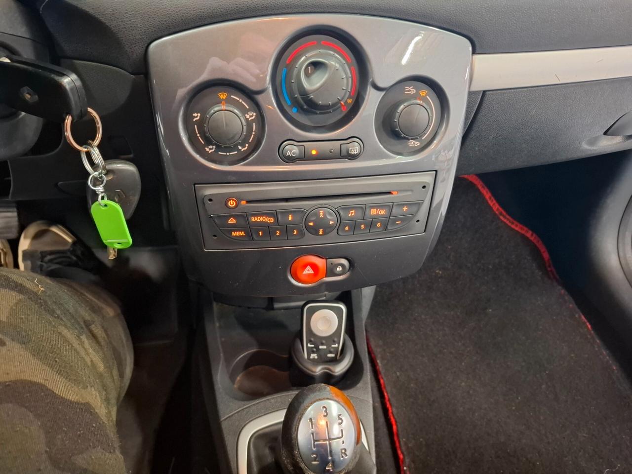 Renault Clio 1.2 16V 3 porte Dynamique