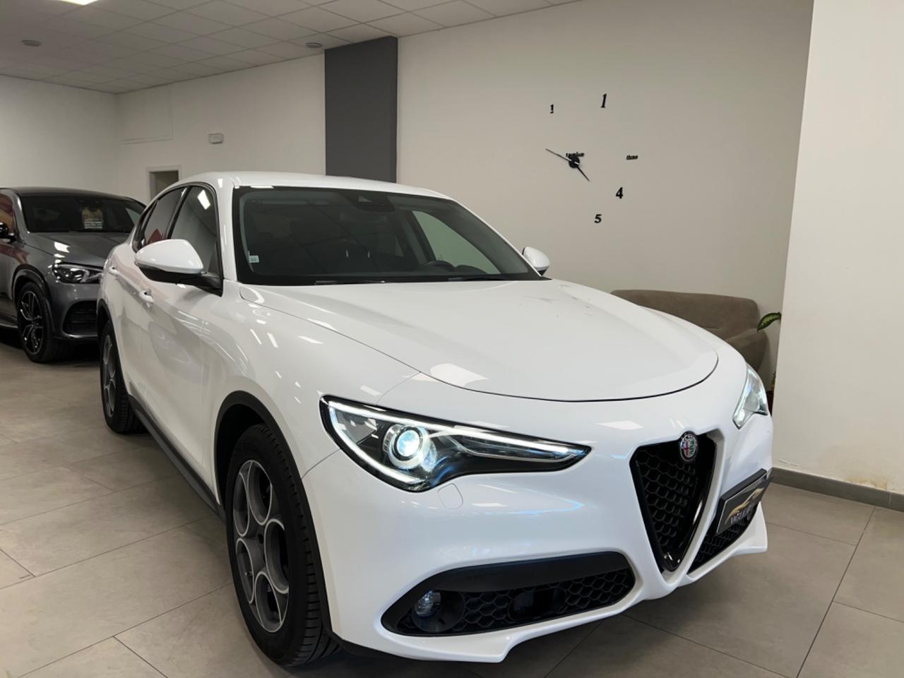 Alfa Romeo Stelvio 2.2 Turbodiesel 160 CV AT8 RWD Business