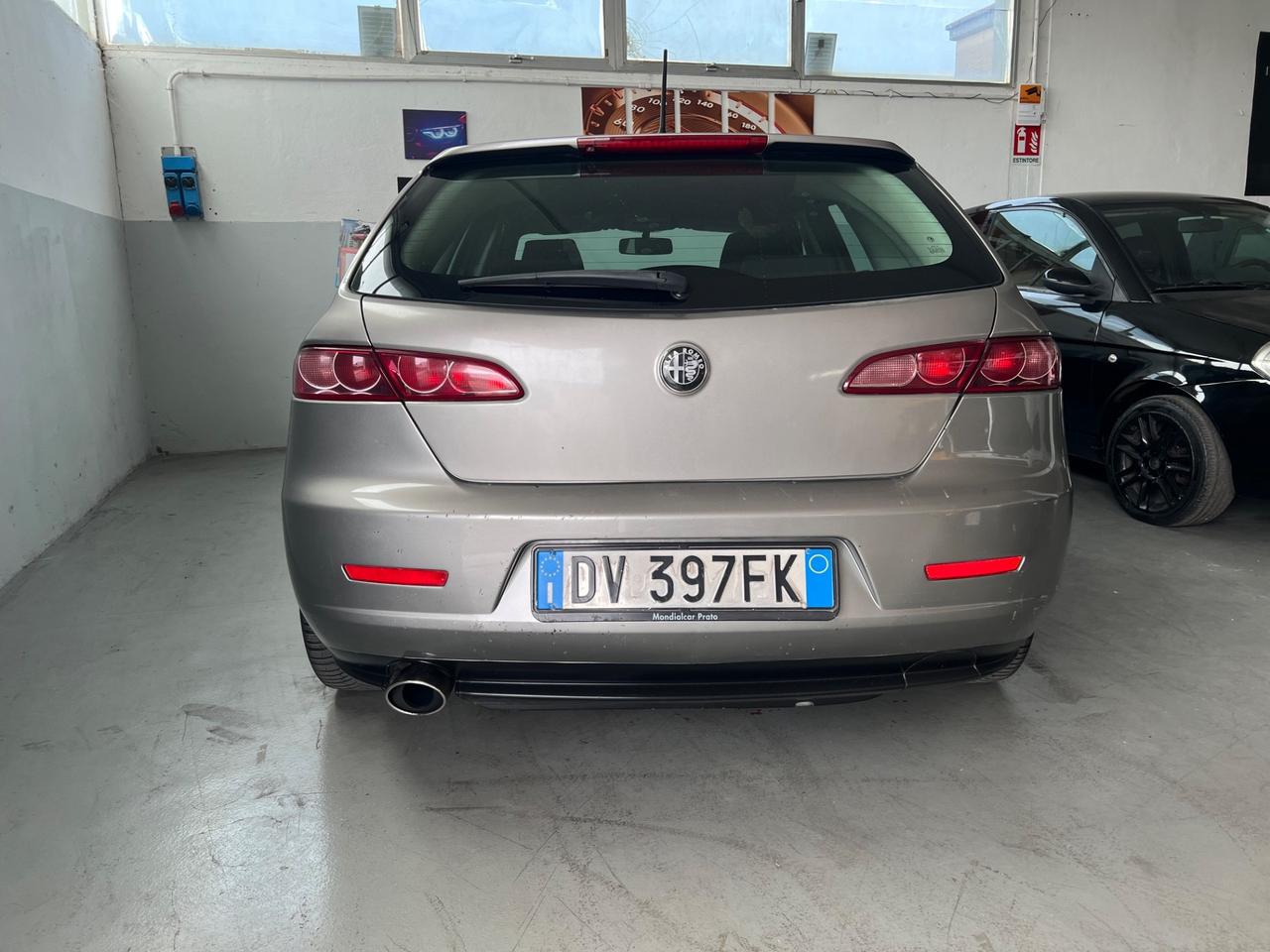 Alfa Romeo 159 1.9 JTDm 16V Sportwagon Distinctive
