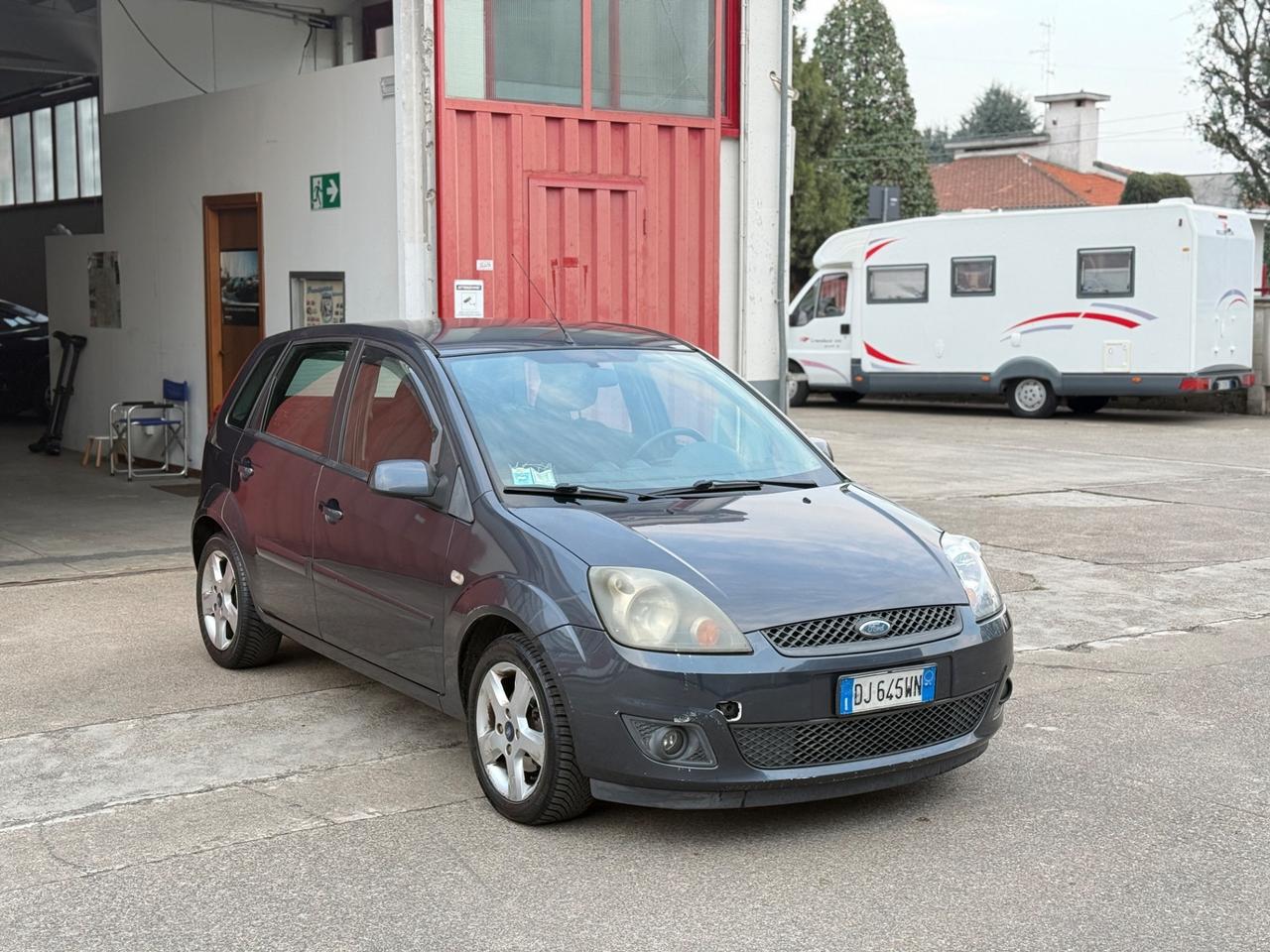 Ford Fiesta 1.4 TDCi 5p. Ghia