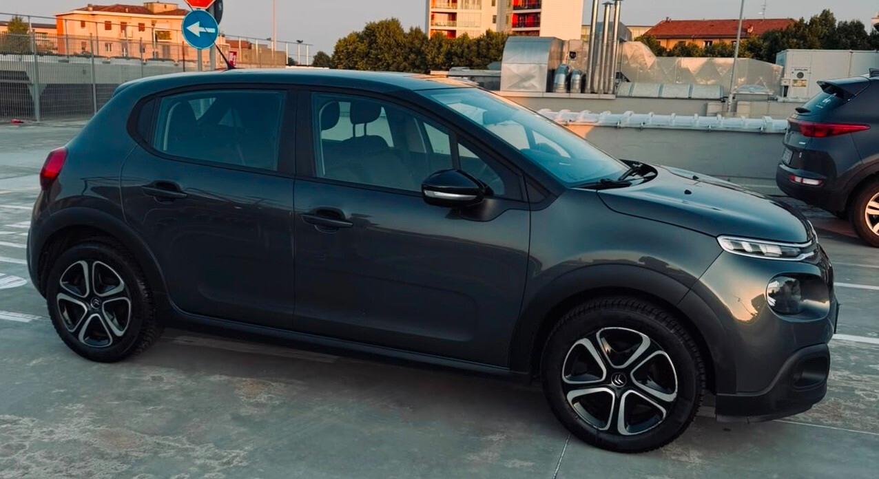 Citroen C3 PureTech 82 Shine GUIDABILE DA NEOPATENTATI