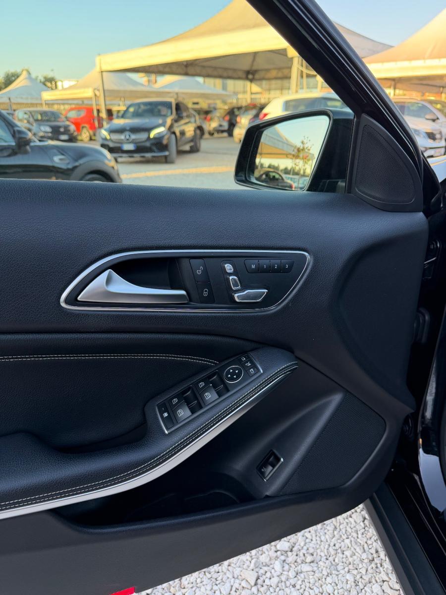 MERCEDES - Classe GLA - GLA 200 d Automatic Premium