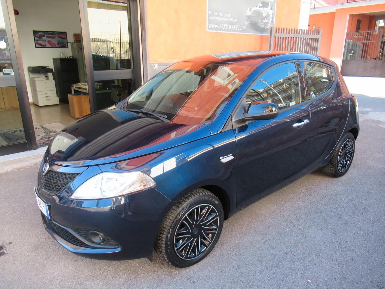 Lancia Ypsilon 1.2 69 CV 5 porte Gold