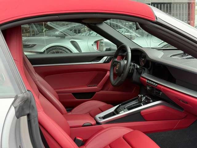 Porsche 992 911 Carrera Cabrio 3.0 4S auto
