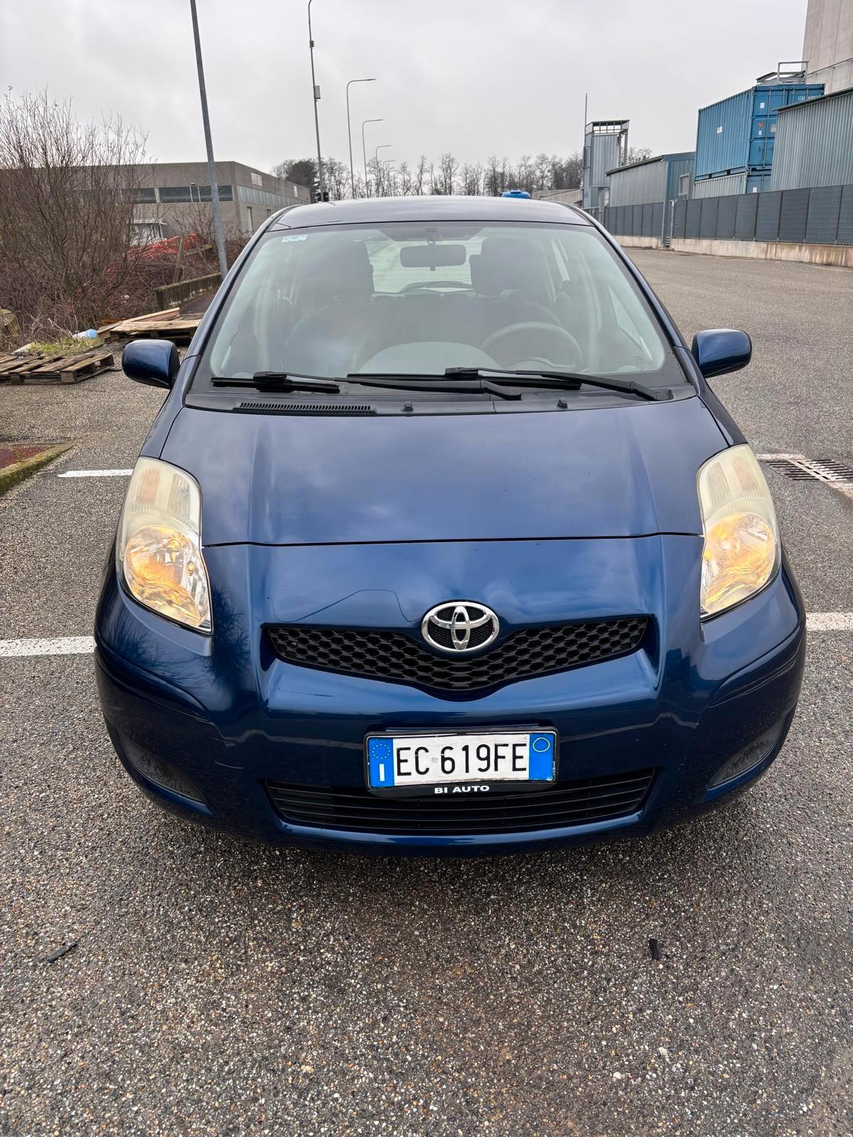 Toyota Yaris 1.0 5 porte Sol TAGLIANDATA TOYOTA CHILOMETRI CERTIFICATI