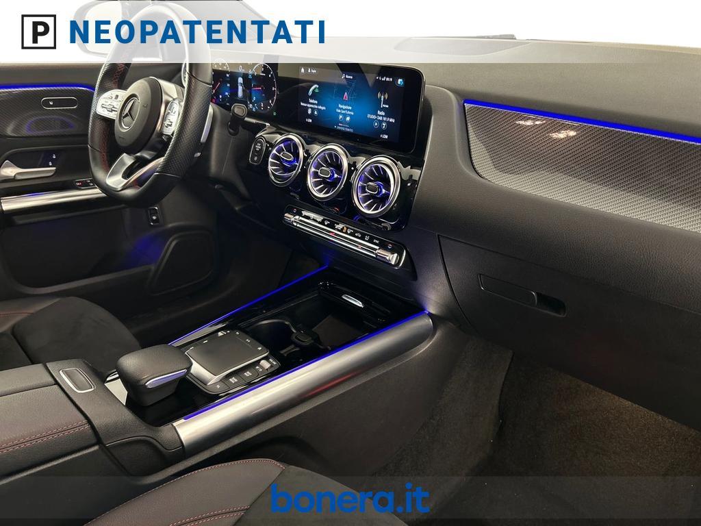 Mercedes GLA 180 180 D Sport Plus 8G-DCT