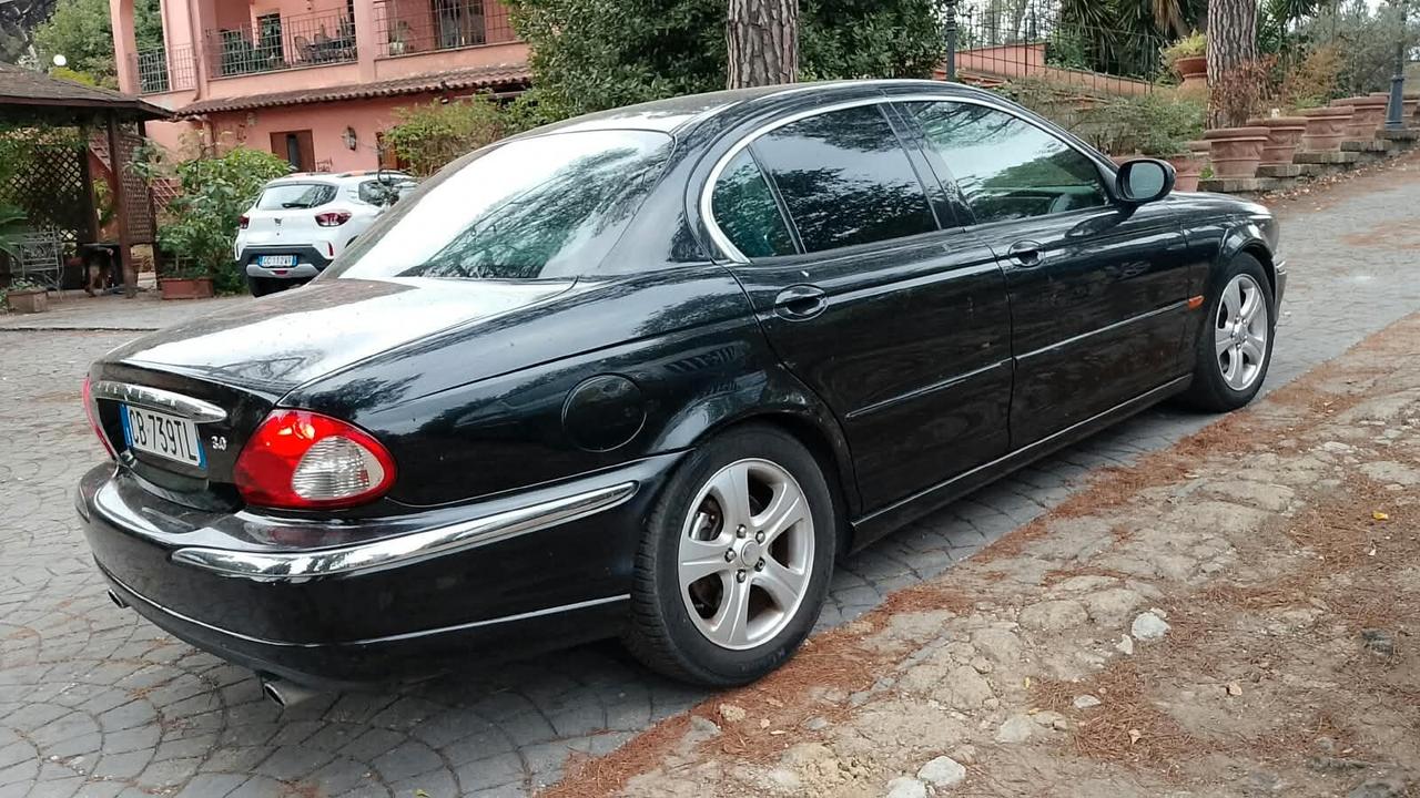 Jaguar X-Type 3.0 V6 24V cat Executive