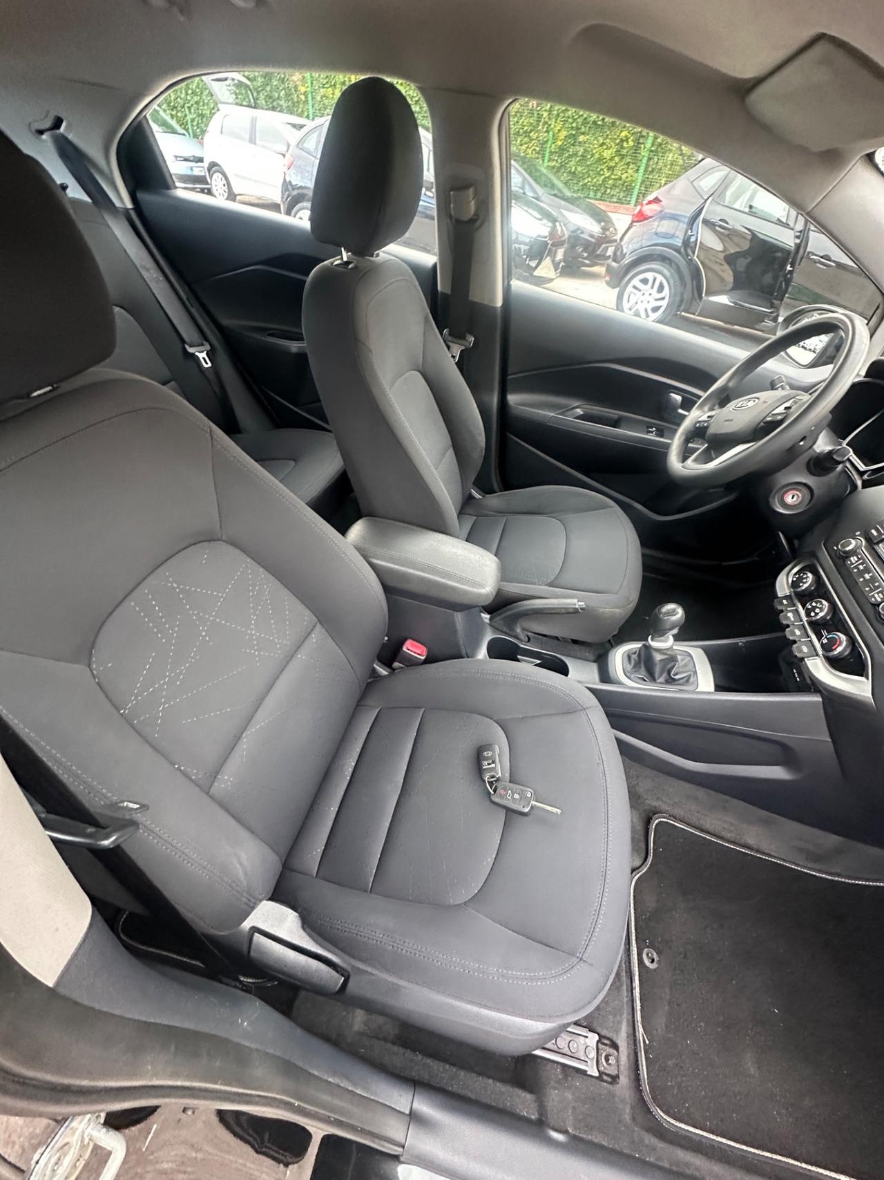 Kia Rio 1.1 CRDi 5p. Cool