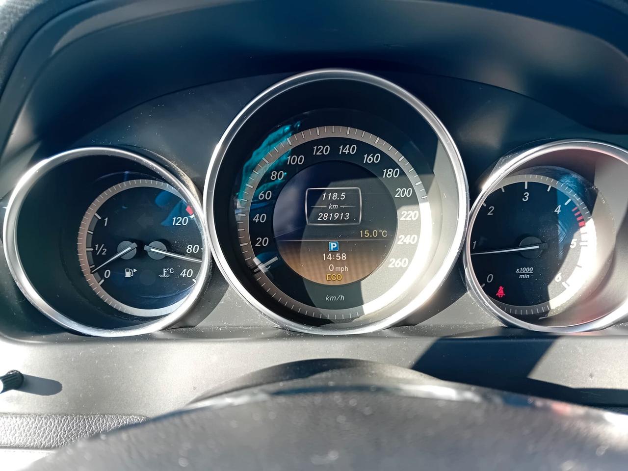 Mercedes-benz C 200 CDI BlueEFFICIENCY Avantgarde