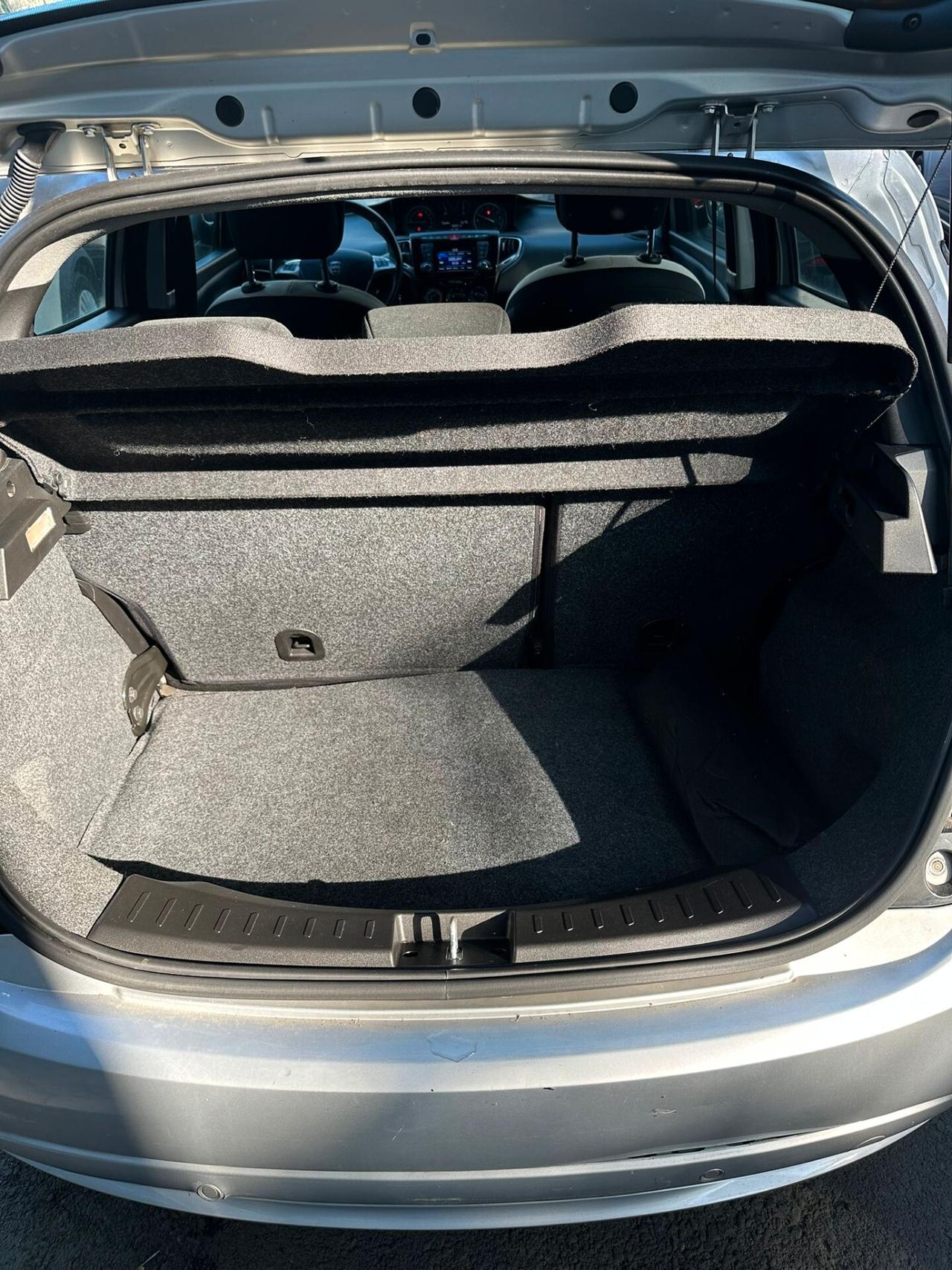 Lancia Ypsilon 1.2 69 CV 5 porte GPL Ecochic Gold