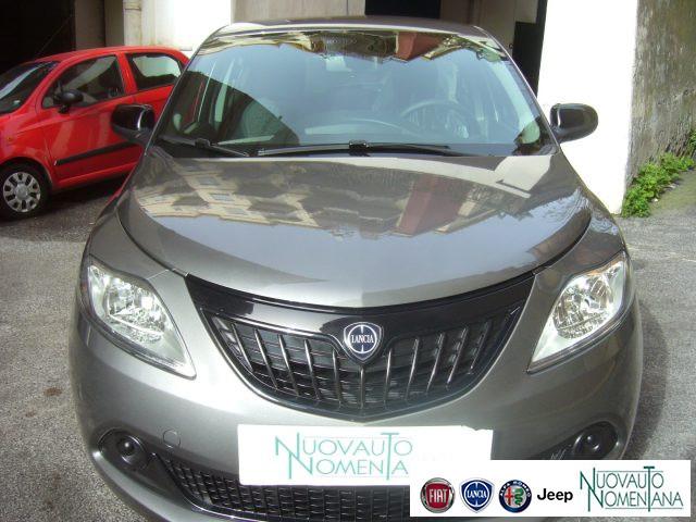 LANCIA Ypsilon 1.0 FireFly S&S Hybrid Silver Vettura Nuova