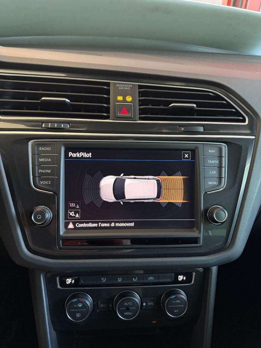VOLKSWAGEN - Tiguan - 2.0 TDI 4MOTION Executive BMT