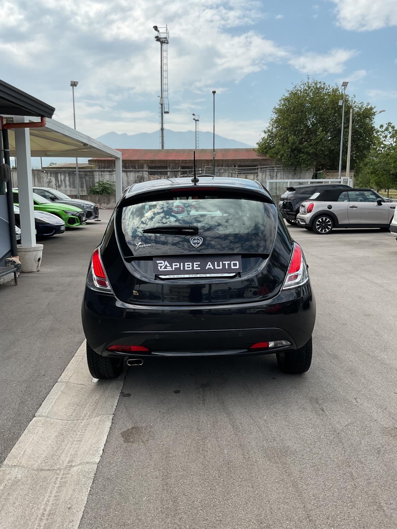 Lancia Ypsilon 1.2 69 CV 5 porte Platinum