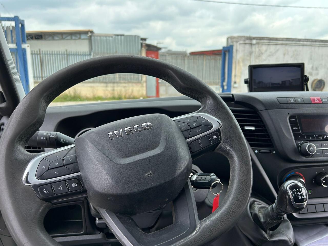 Iveco daily 35c14 anno 2021 doppia + cassone e.6