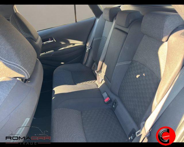 TOYOTA Corolla Active 1.8 Hybrid Touring Sports