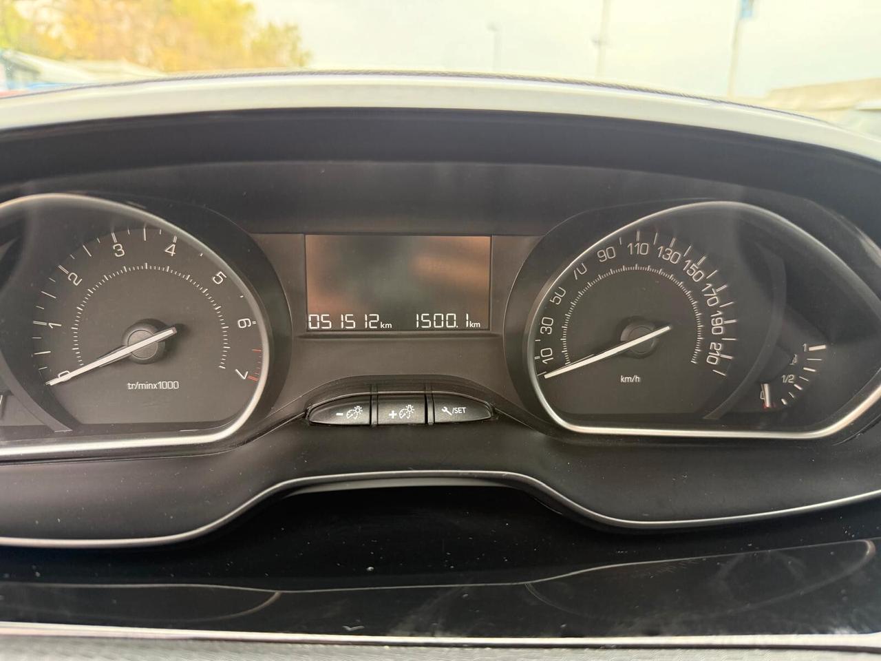 Peugeot 2008 PureTech 82 S&S Style