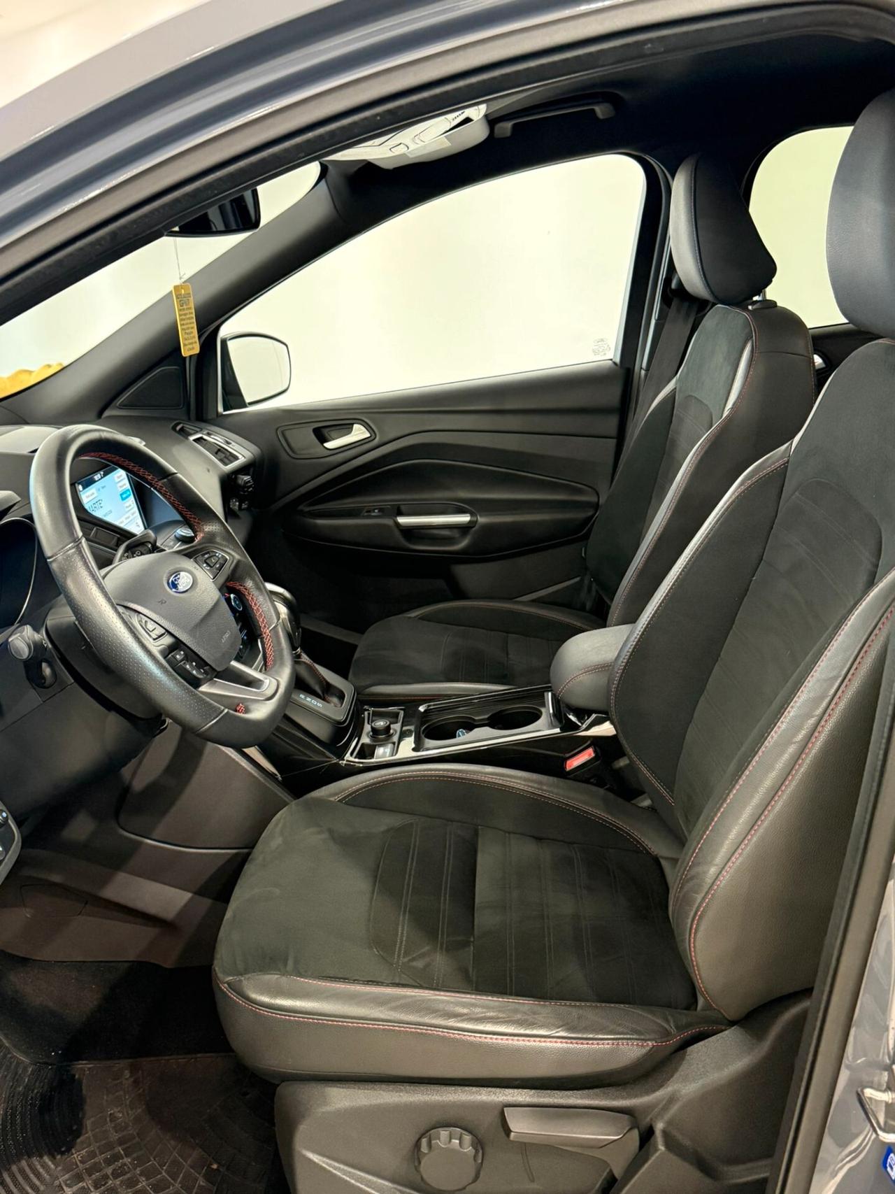 Ford Kuga 2.0 Tdci 120CV ST Line 90.000 KM