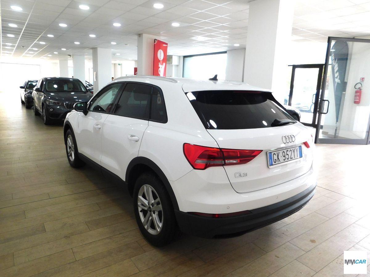 AUDI - Q3 - 35 TFSI Business