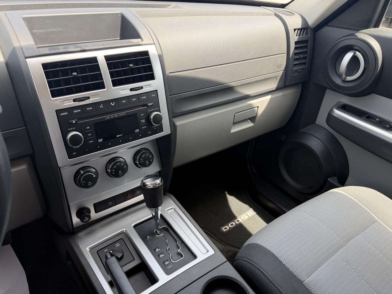 DODGE Nitro 2.8 CRD SXT 4WD GANCIO TRAINO