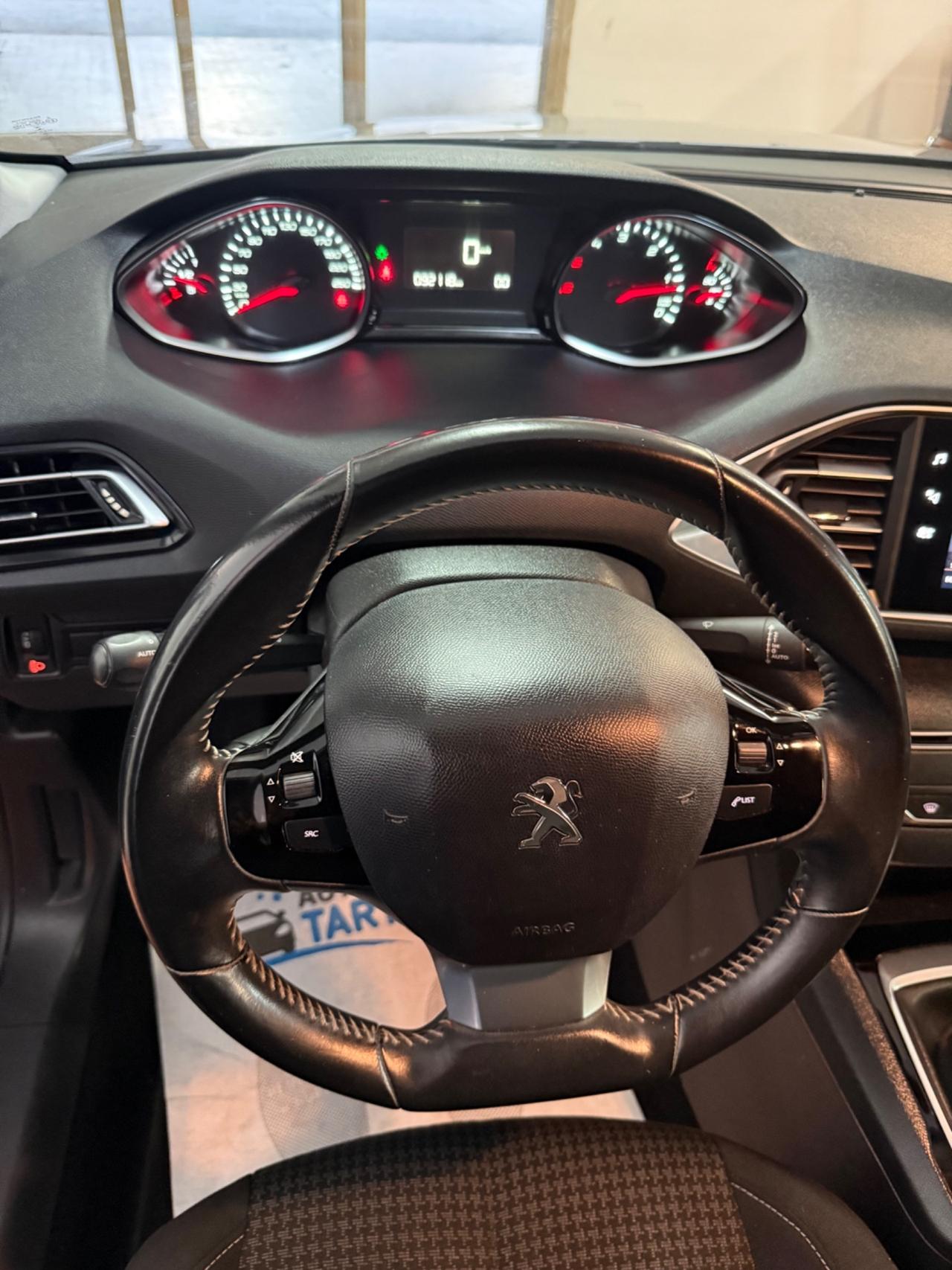 Peugeot 308 BlueHDi 100 S&S SW Business