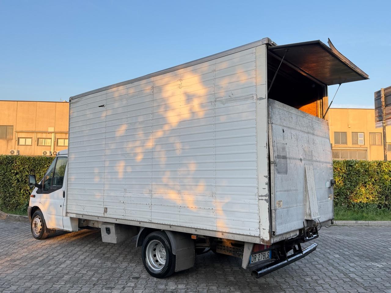 FORD TRANSIT 2.4 TDCI 140 CV SPONDA IDRAULICA