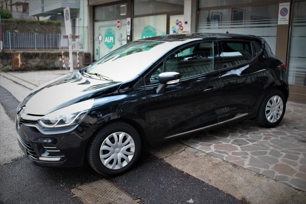 Renault Clio TCe 12V 75 CV 5 porte 44000 km Neopatentati