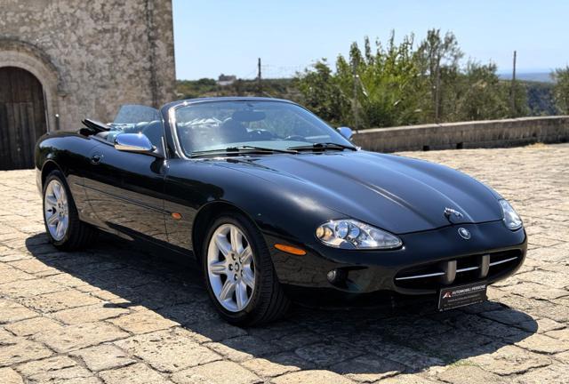 JAGUAR XK8 4.0i V8 Convertibile