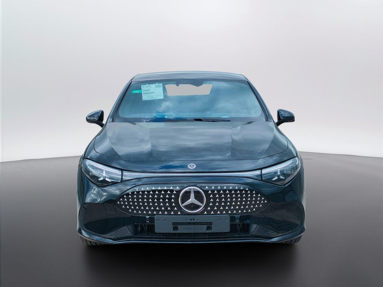 Mercedes-Benz CLA 250+ con tecnologia EQ