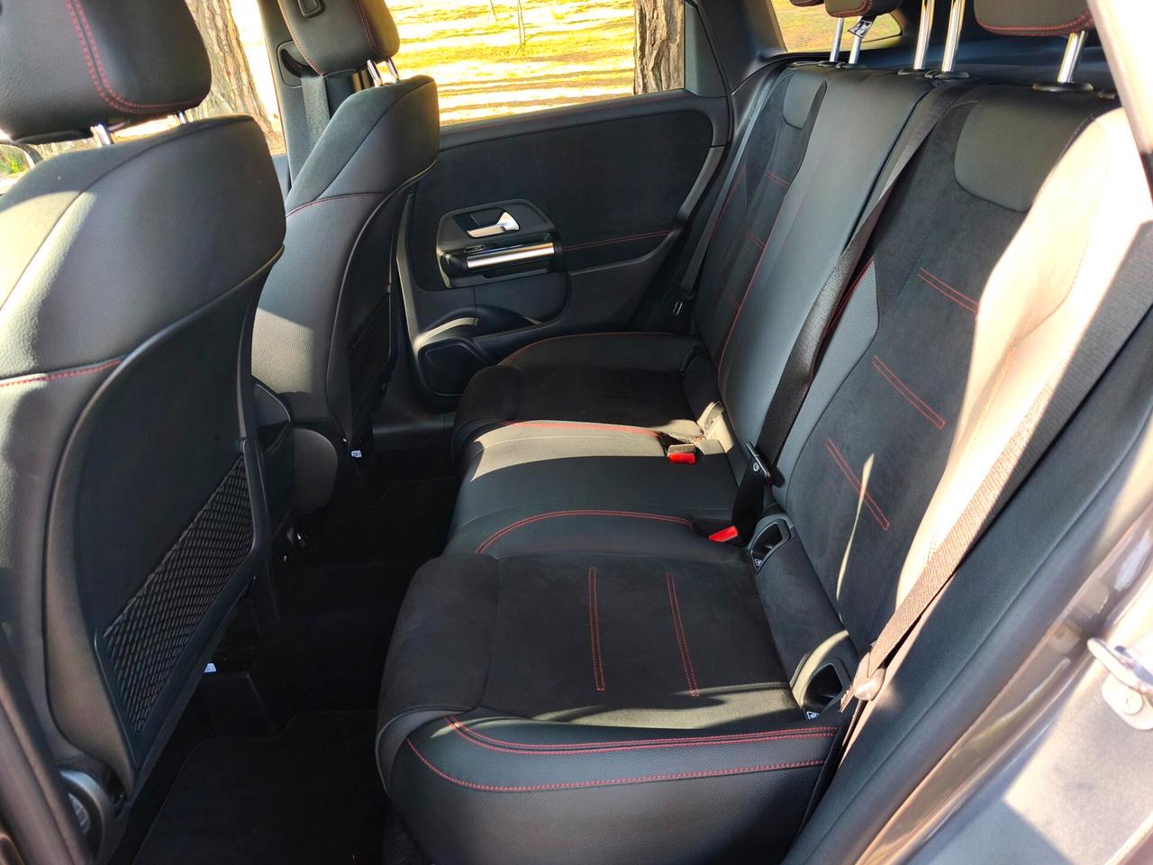 Mercedes-benz B 180 d Automatic AMG Line Advanced Plus