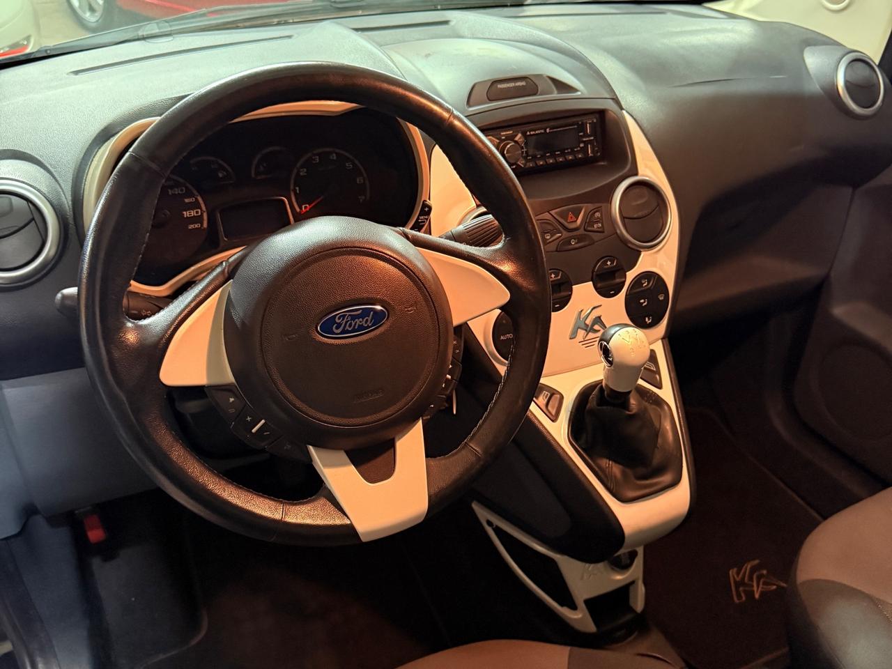 STUPENDA FORD KA CON SOLI 43.580 KM