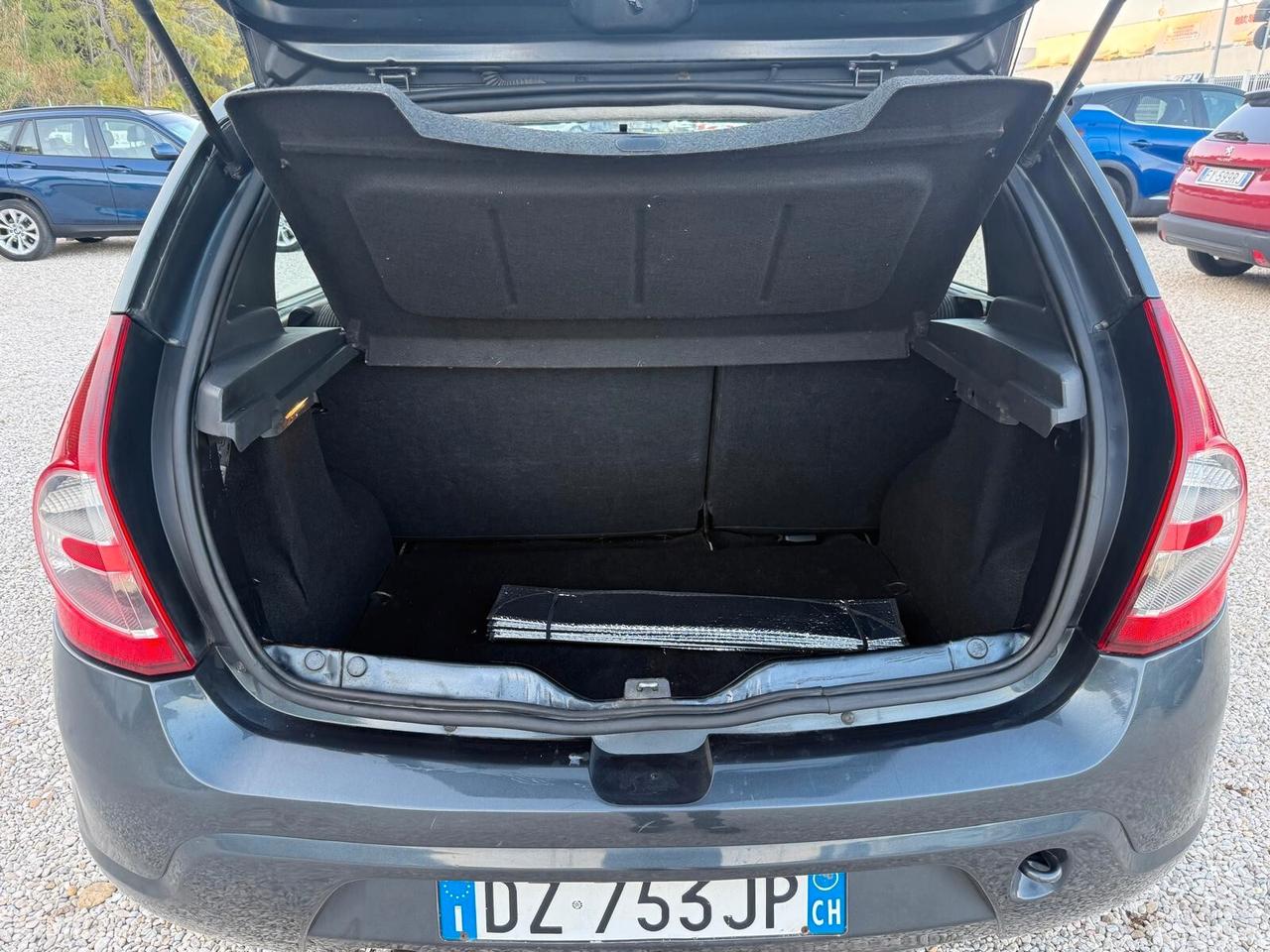 Dacia Sandero 1.4 8V GPL Lauréate