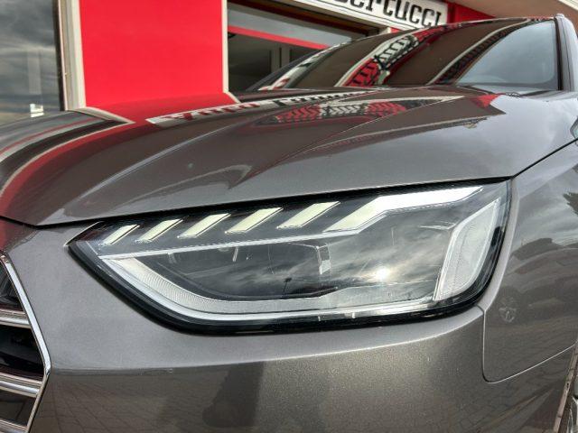 AUDI A4 Avant 30 TDI/136 CV S tronic S line