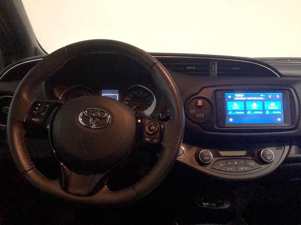 Toyota Yaris 5 Porte 1.5 VVT-i Hybrid Style E-CVT