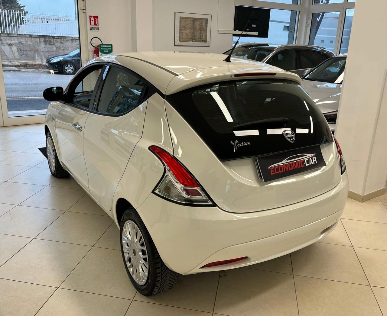 Lancia Ypsilon 1.2 69 CV 5 porte Gold Unico proprietario