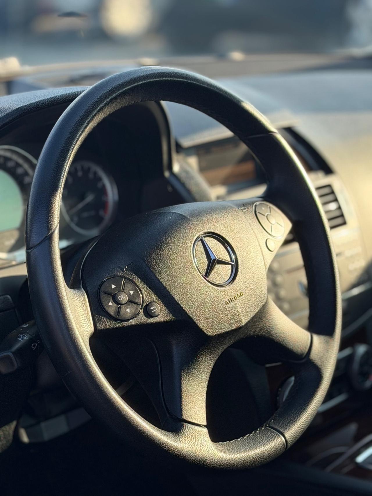 Mercedes-benz C 180 GPL (138.000KM)