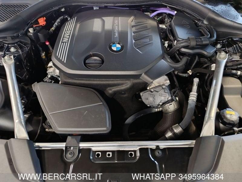 BMW Serie 5 520d 48V xDrive Touring Luxury*SEDILI RISC*TELECAMERA*CAMBIO AL VOLANTE*