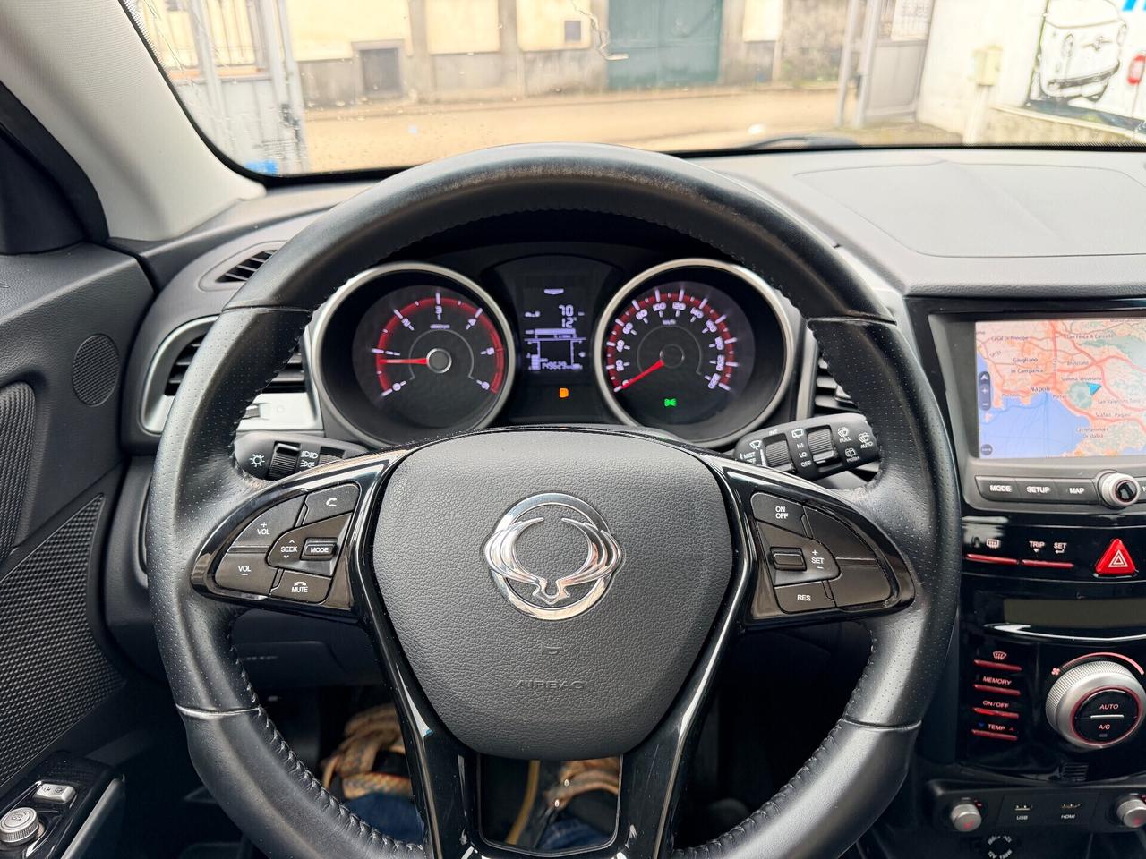 Ssangyong XLV 1.6d 4x4 FULL OPTIONAL