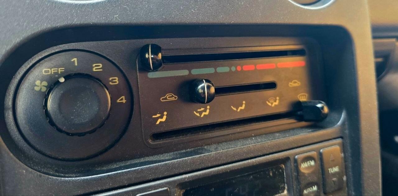 Mazda MX-5 1.8i 16V cat