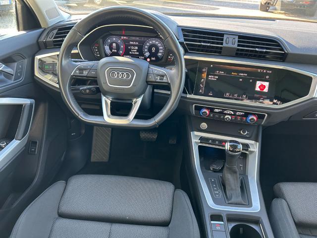 AUDI Q3 35 TDI S tronic Business Advanced